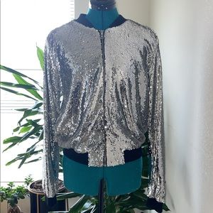 🌪🌪🌪🌪SILVER SEQUIN BOMBER JACKET🌪🌪🌪🌪